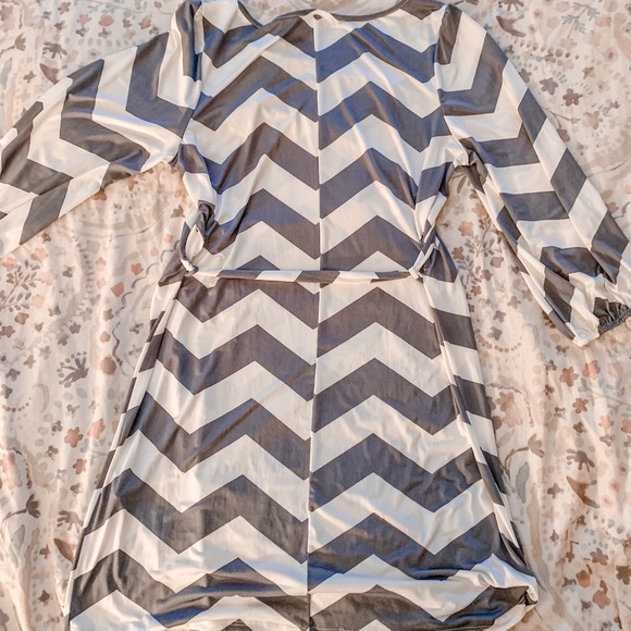 NWT Chevron Dress from the Pink Lilly Boutique - Picture 5 of 5